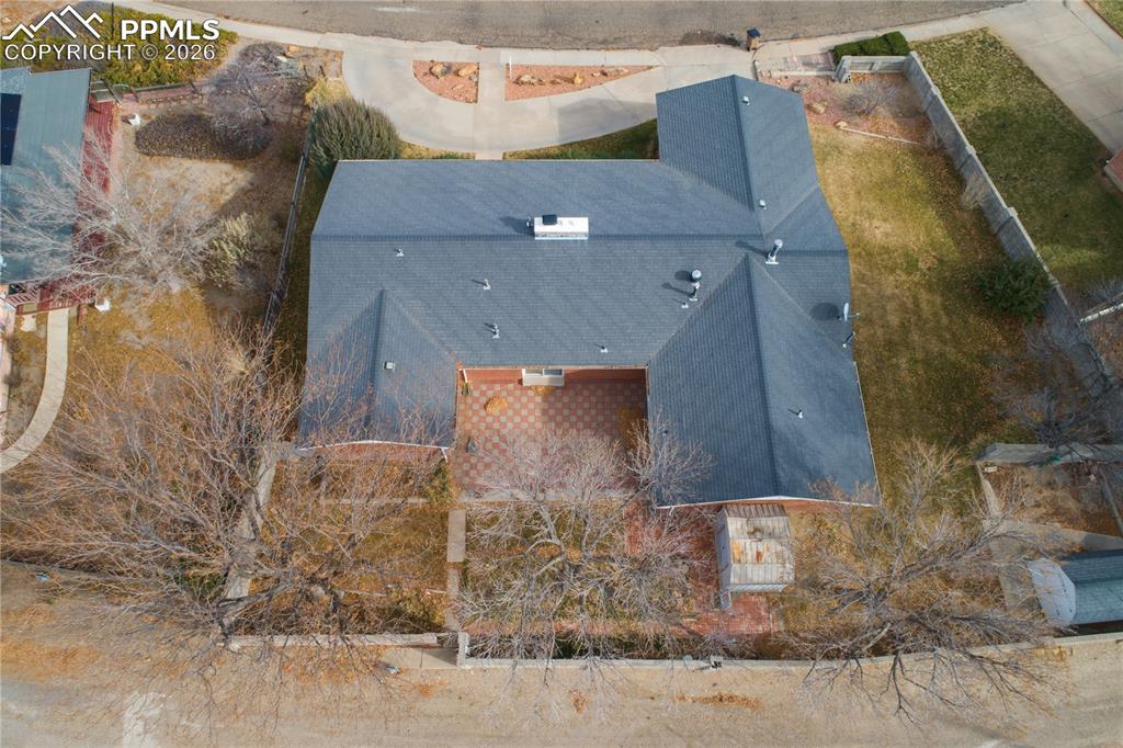 77 Circle Drive