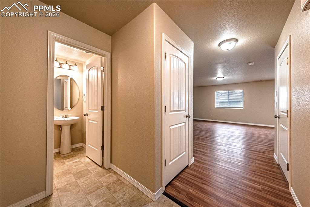 4028 Creek Legend View