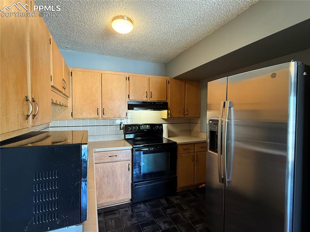 3003 E Fountain Boulevard