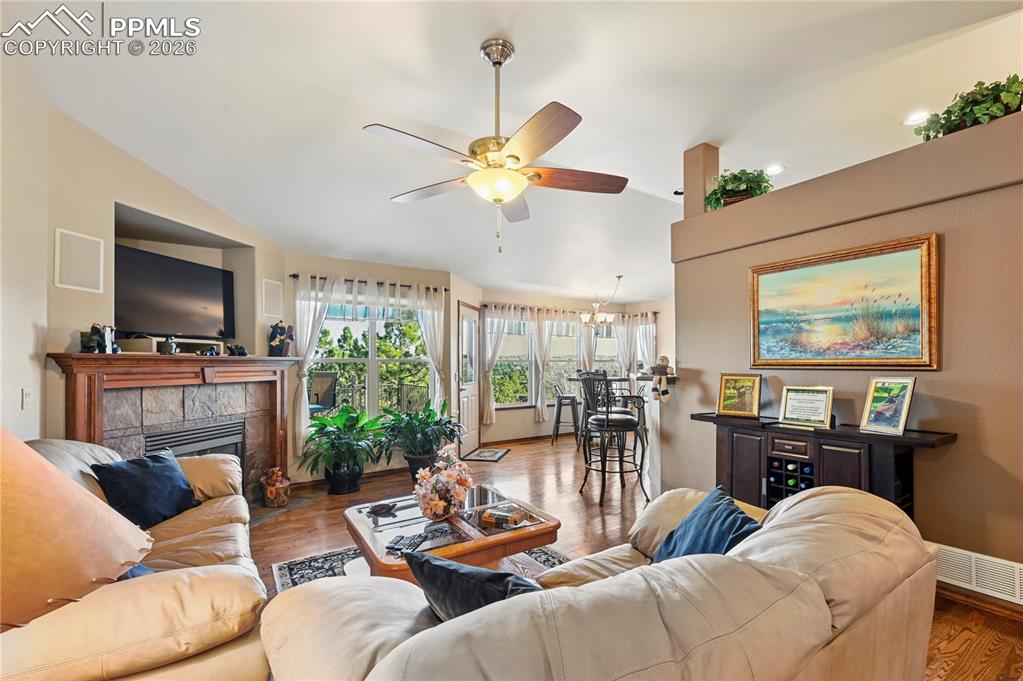 5532 Saxon Lane