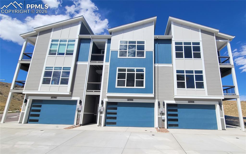2794 Soleil Heights