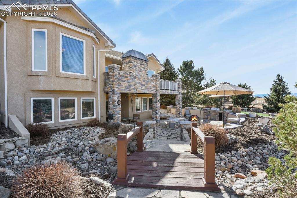 1009 Slate Way