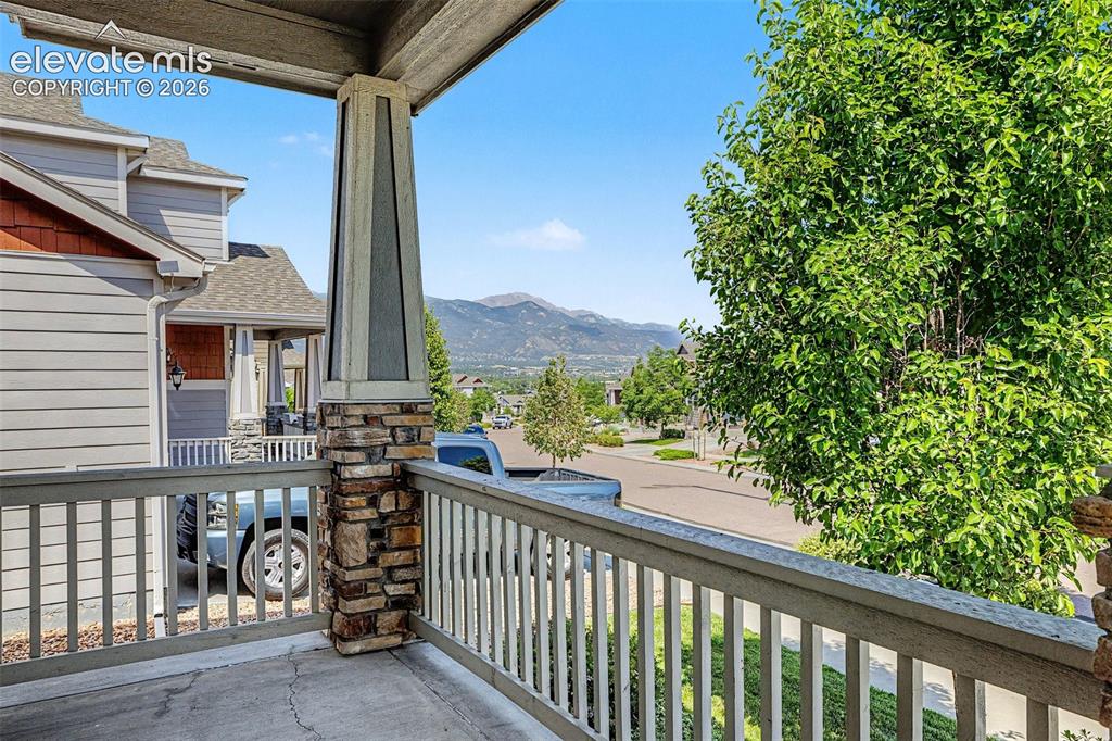 1437 Grand Overlook Street
