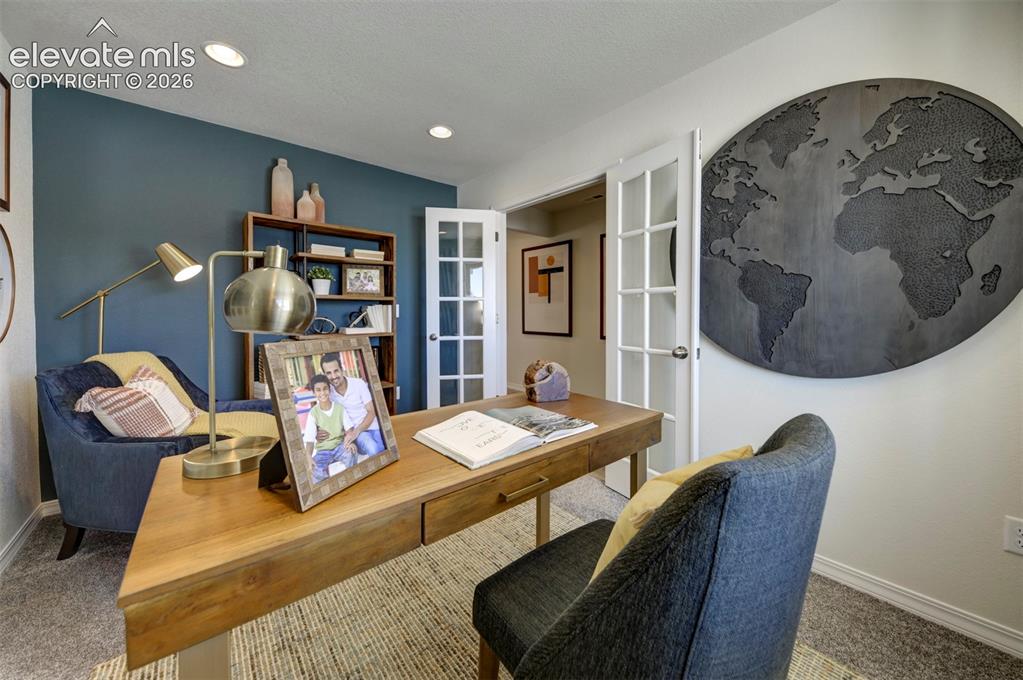 8230 Lemon Grass Road