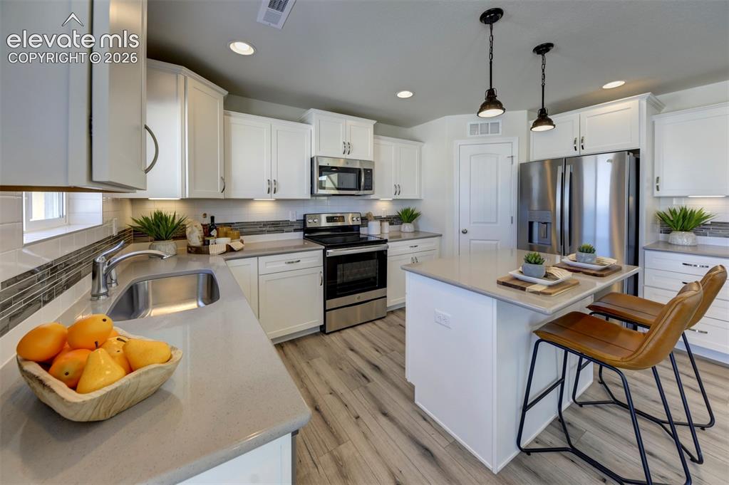 8230 Lemon Grass Road