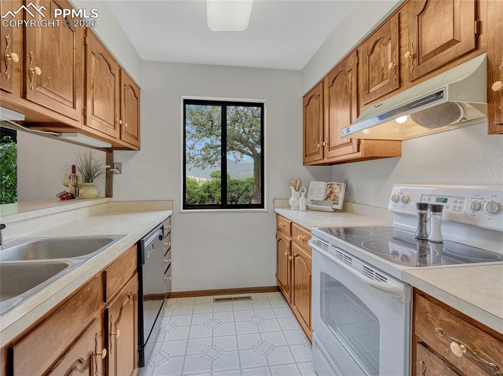1146 Fontmore Road A