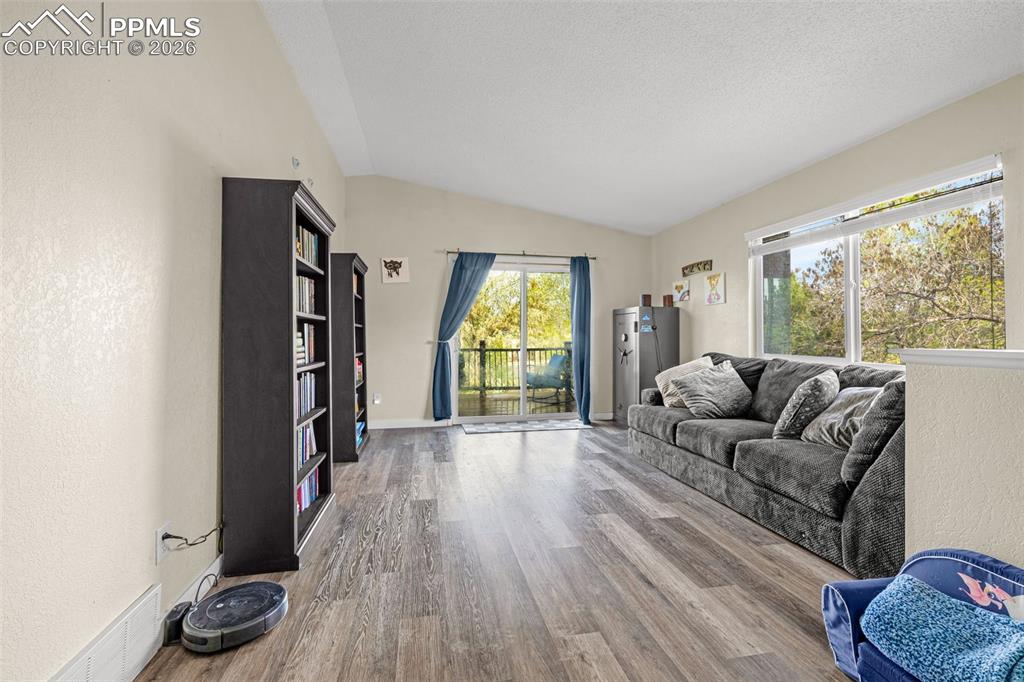 4620 Bunchberry Lane