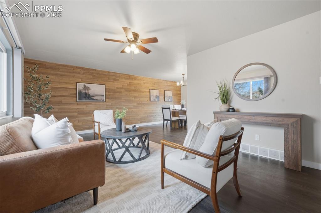 7620 Sunny View Lane