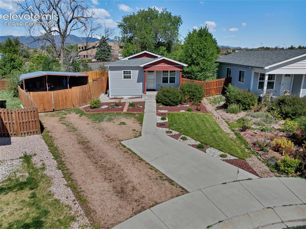 835 Bunting Avenue