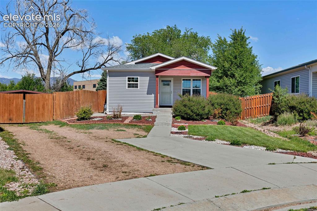 835 Bunting Avenue