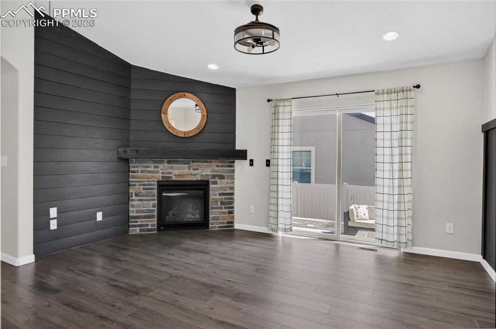 4427 Quartzite Place