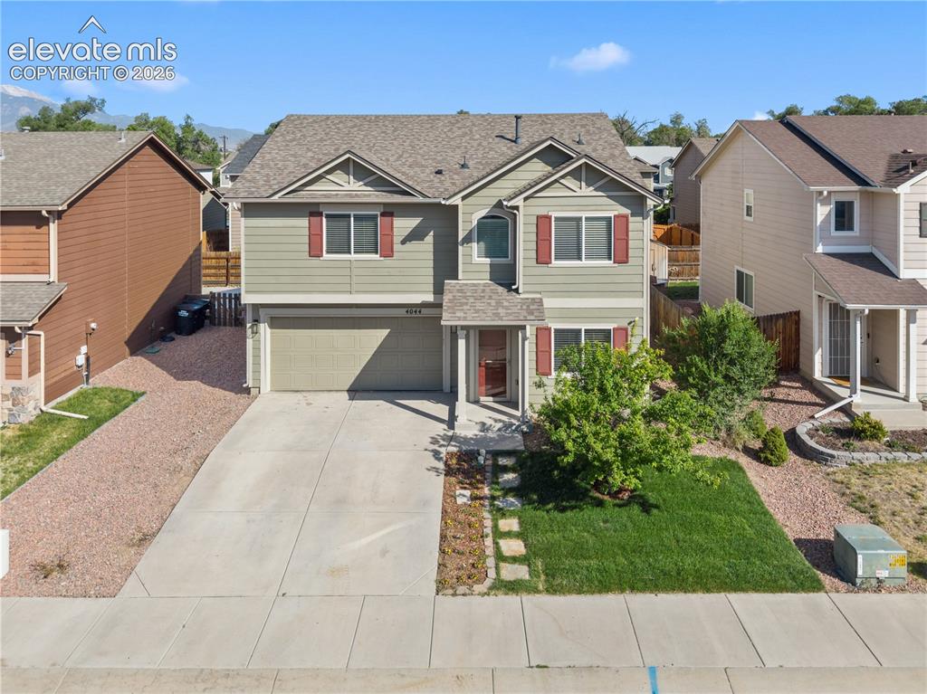 4044 Silver Star Grove