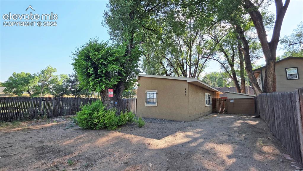 537 Crockett Lane