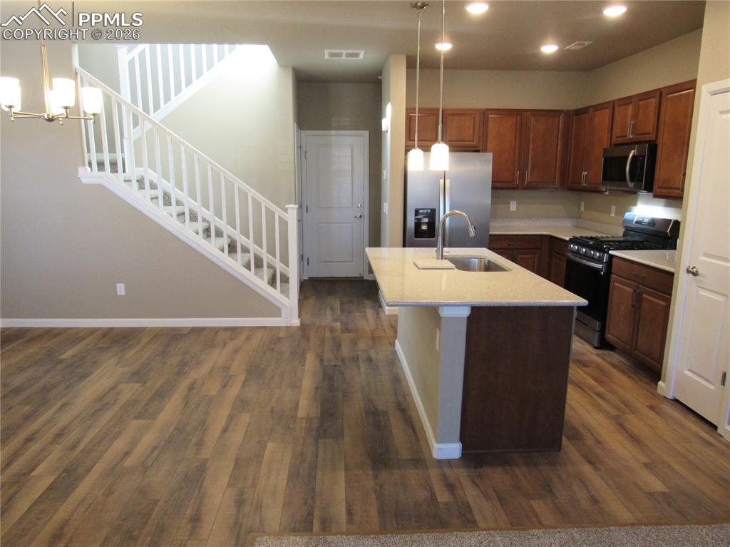 8711 Laurel Mountain View