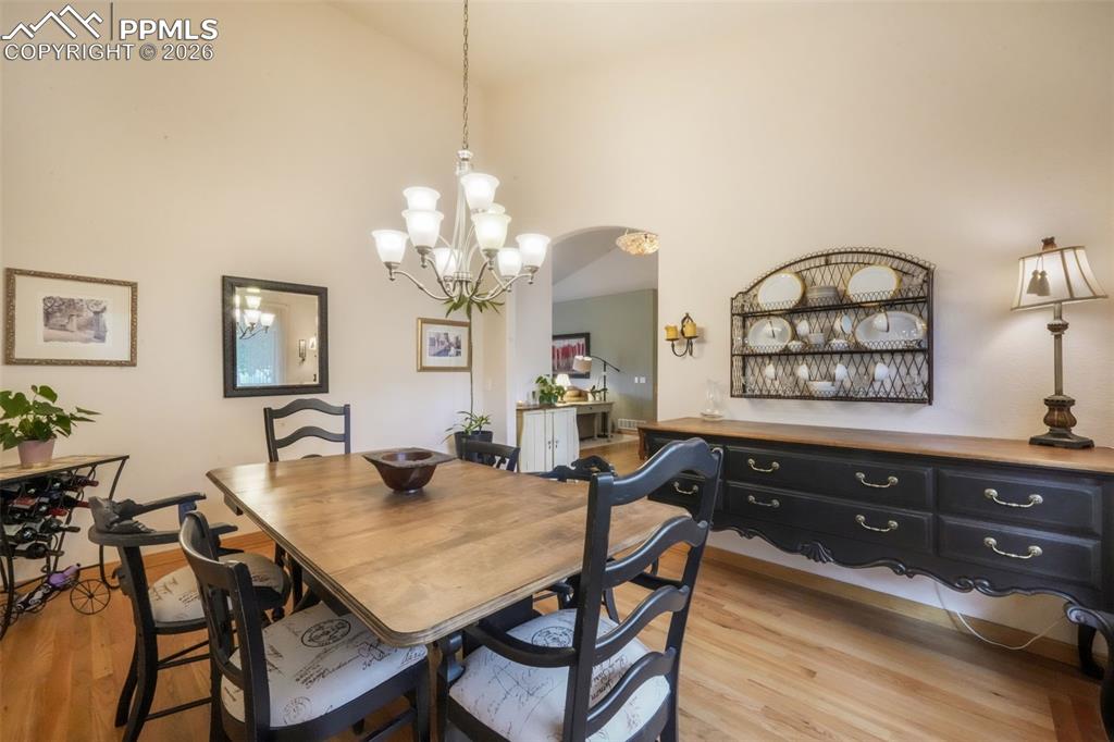 1590 Longview Circle
