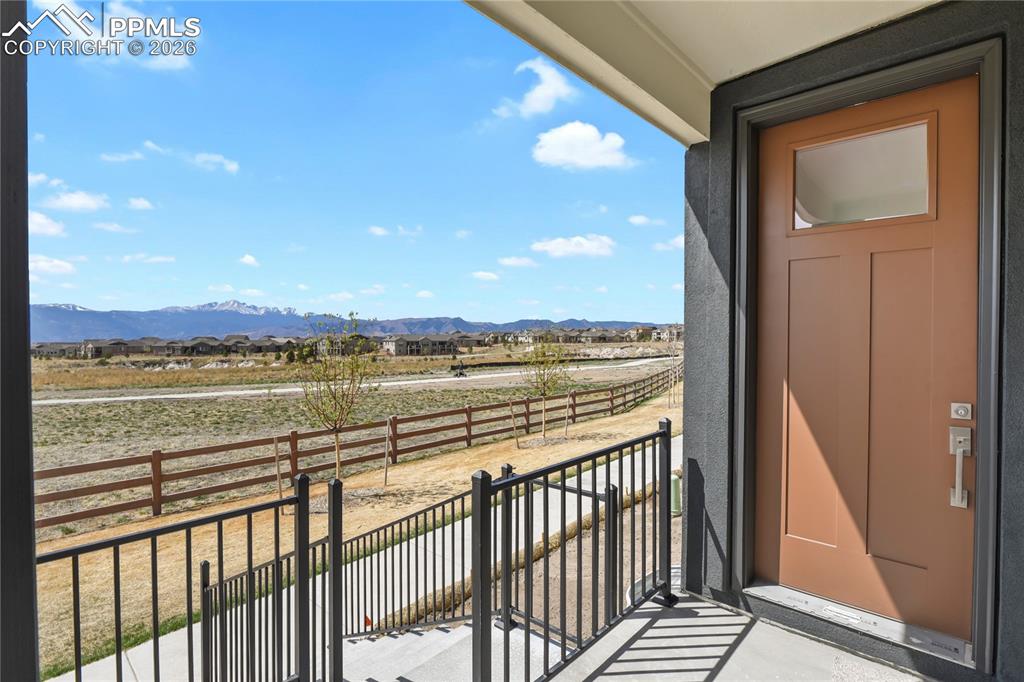 9420 Roseate View