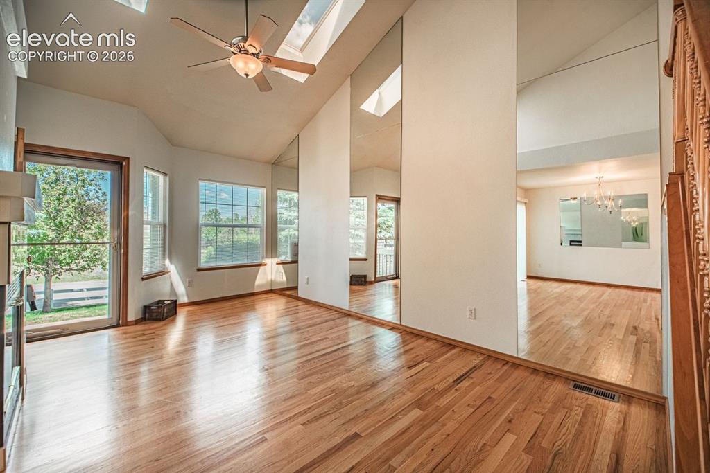 4870 Walking Horse Point
