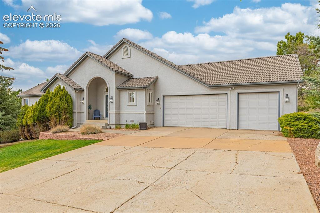 30 Palm Springs Drive