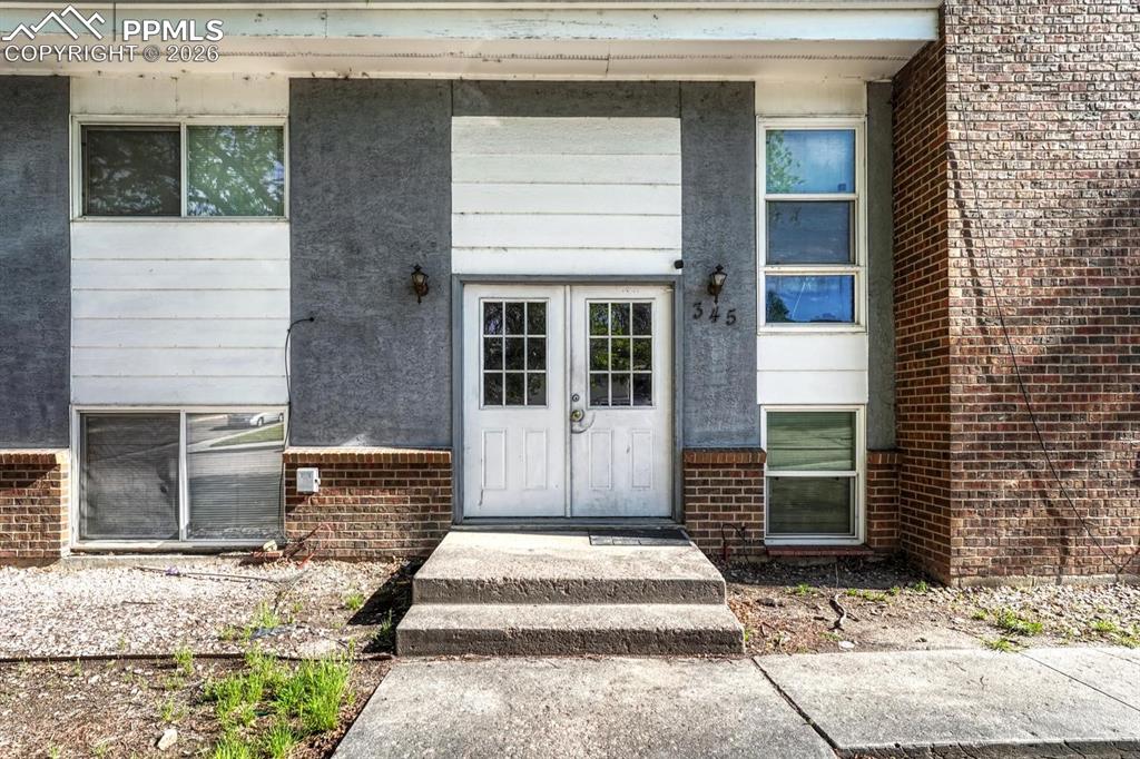 345 Gahart Drive