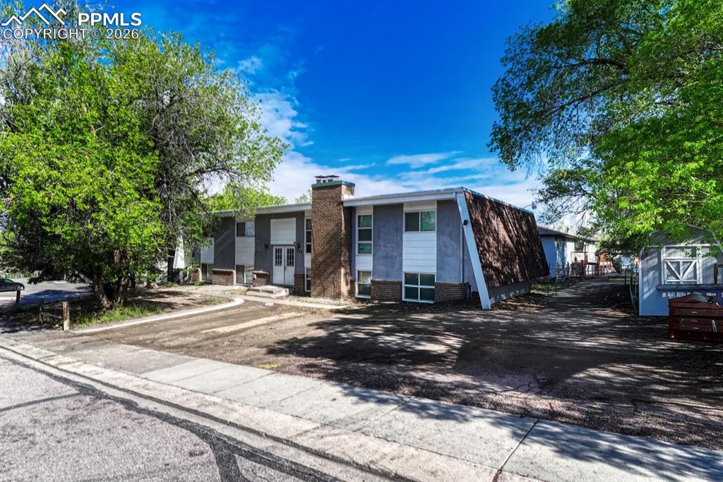 345 Gahart Drive