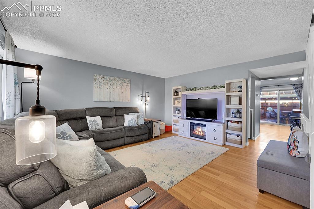 218 W Rockrimmon Boulevard C