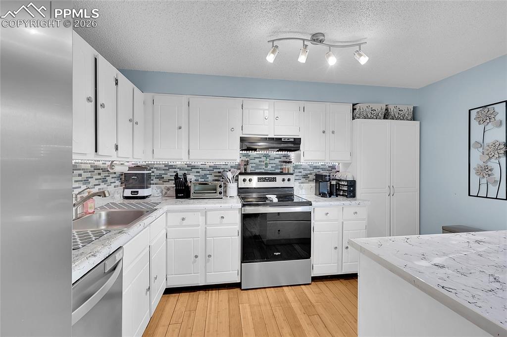 218 W Rockrimmon Boulevard C