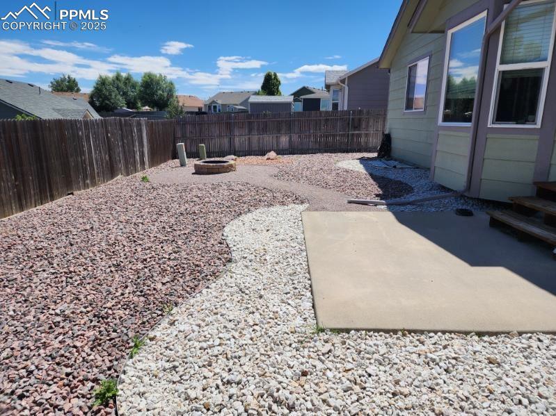 7487 Farmcrest Road