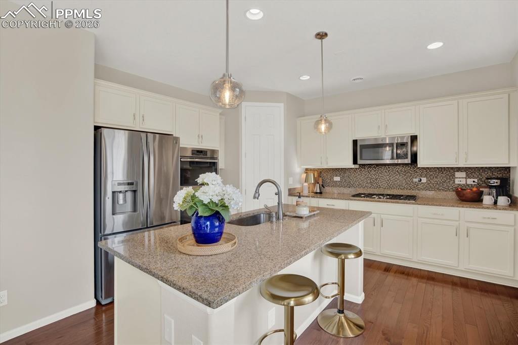 7106 Golden Acacia Lane