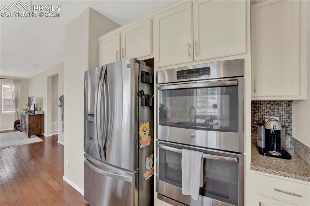 7106 Golden Acacia Lane