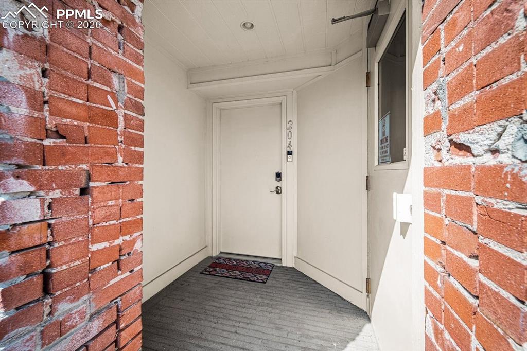 201 Lamkin Street 204