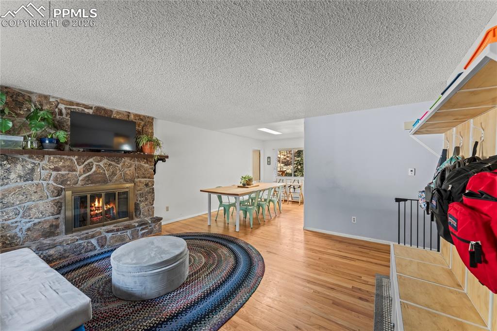 1210 W Lorraine Avenue