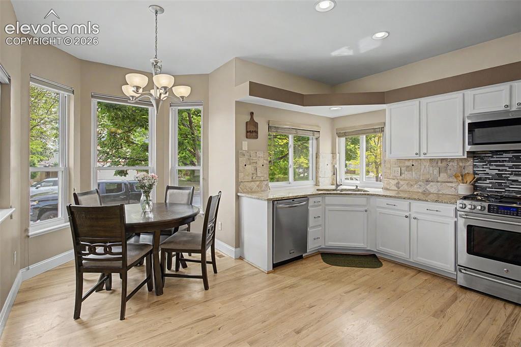 6942 Bonnie Brae Lane