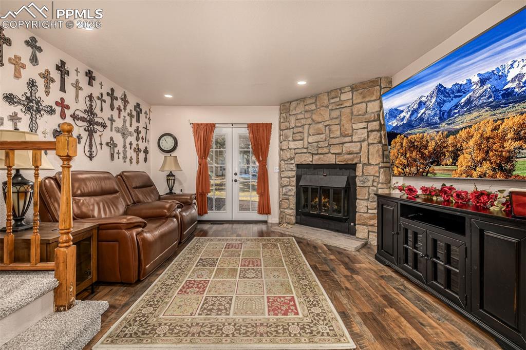 3408 Queen Anne Way