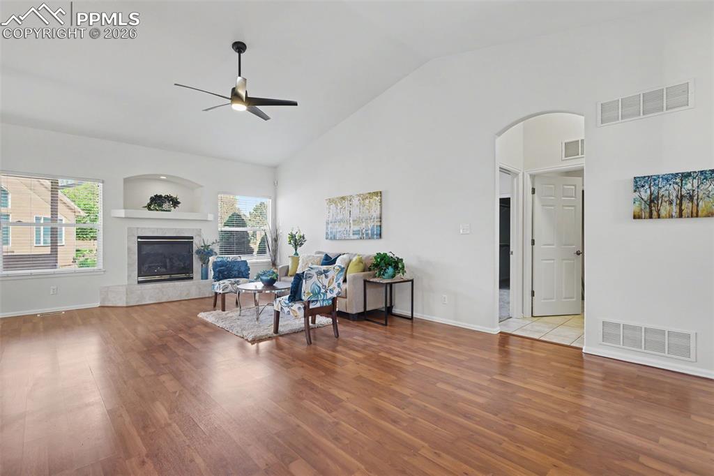 219 E Linden Avenue