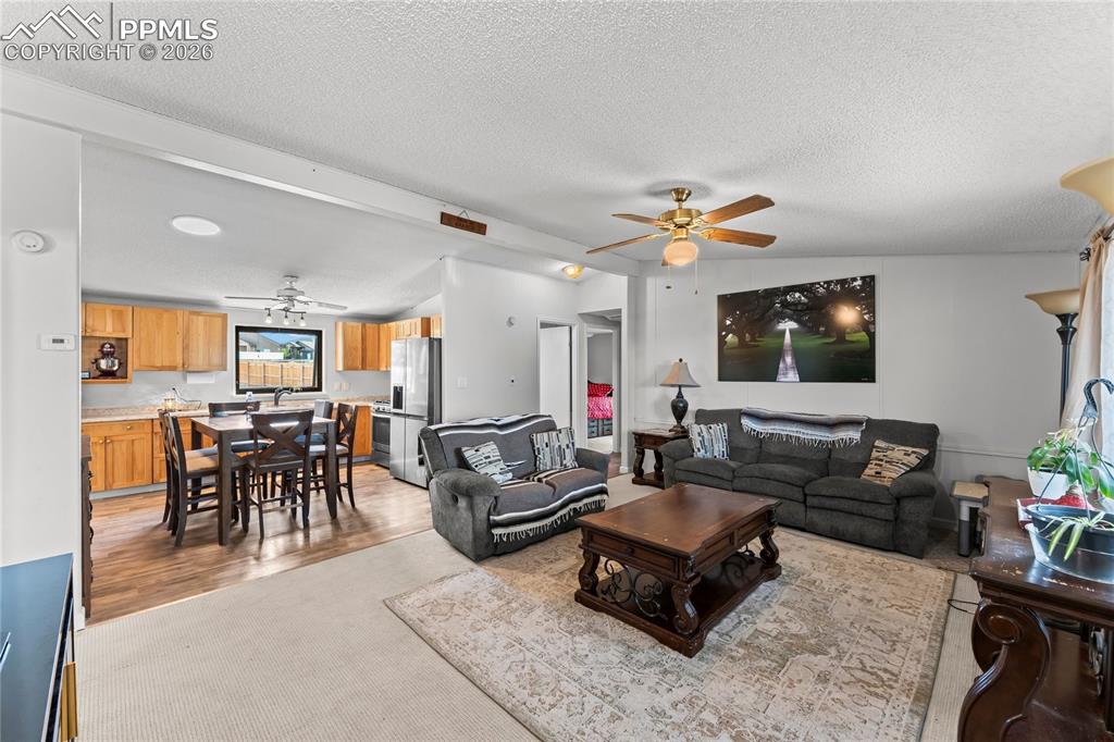 956 S Countryside Lane