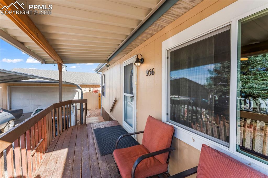 956 S Countryside Lane