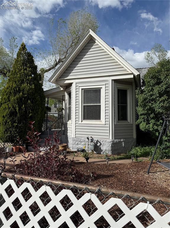 2932 W Kiowa Street