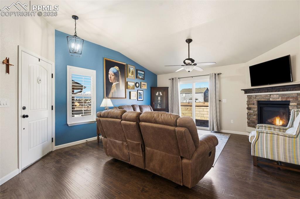 8192 Potentilla Grove