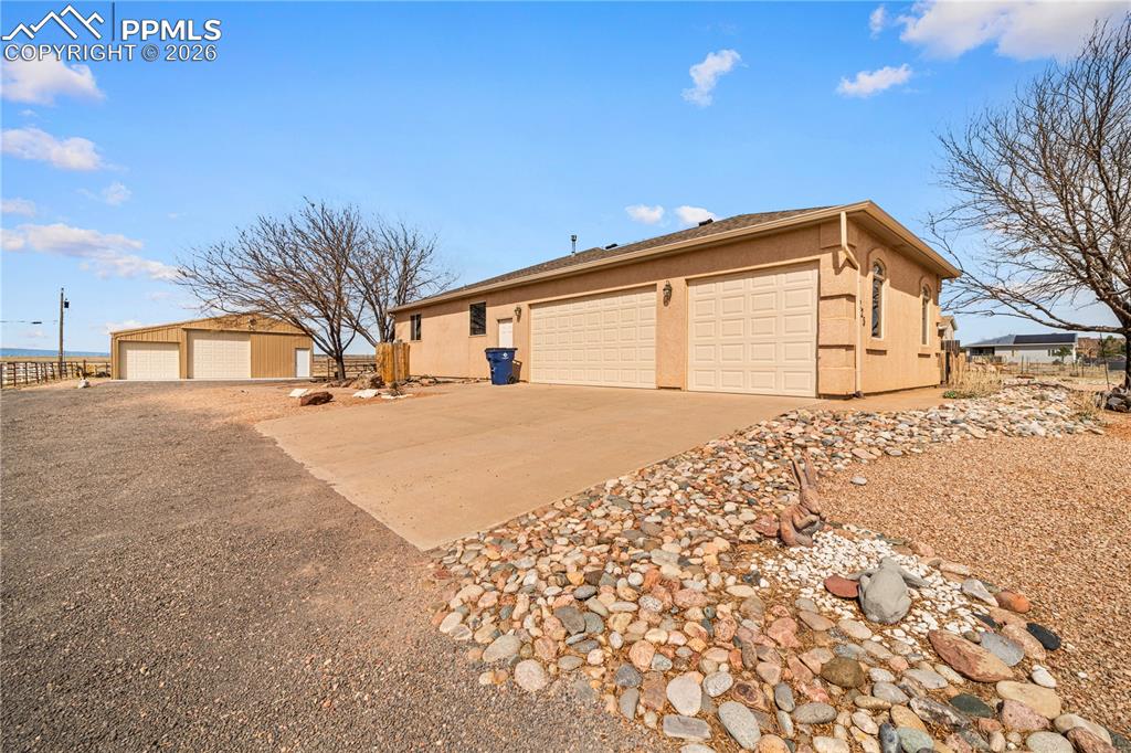 1225 N Parkridge Drive