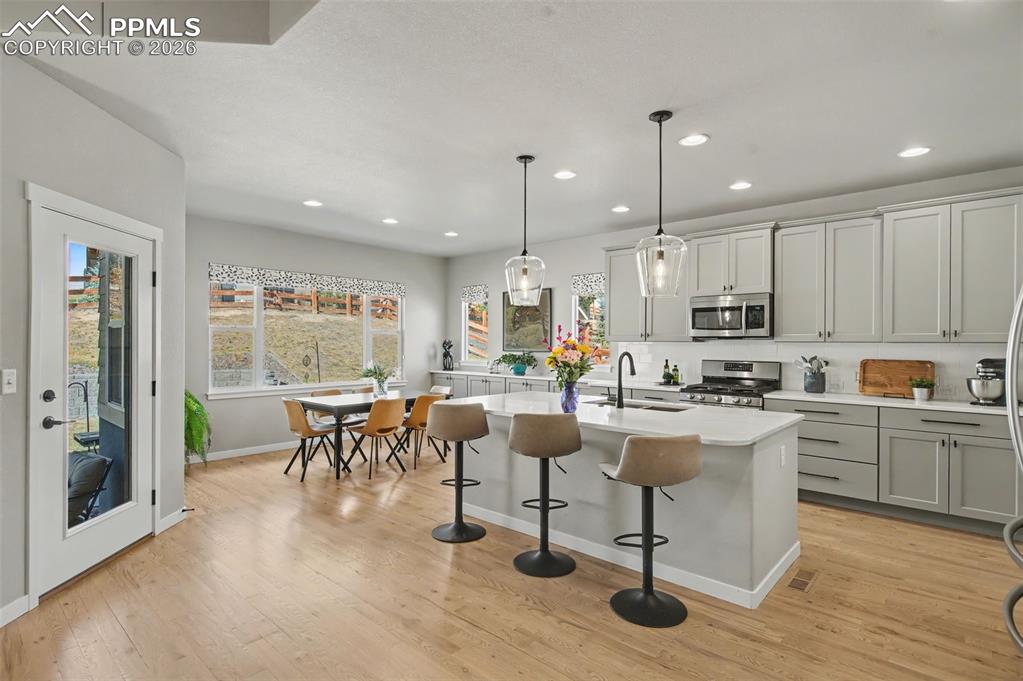 16439 Golden Sun Way