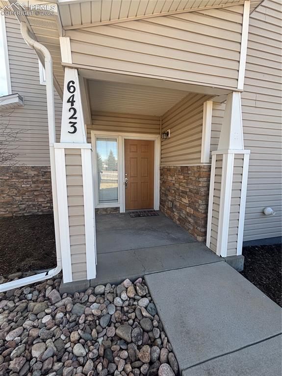 6423 Leisure Hill Grove