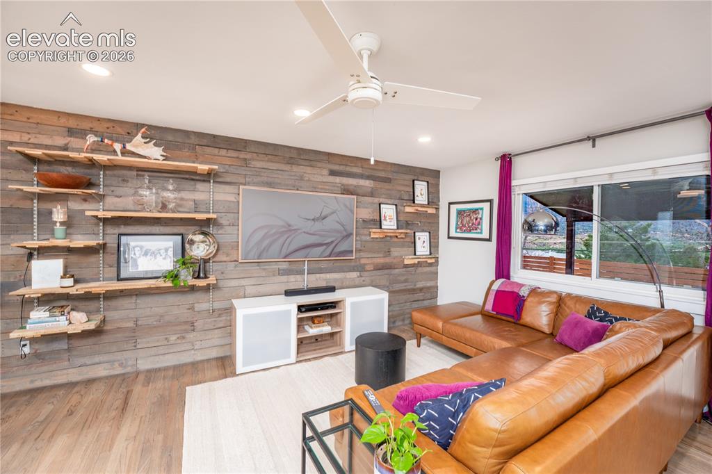 622 Pioneer Lane