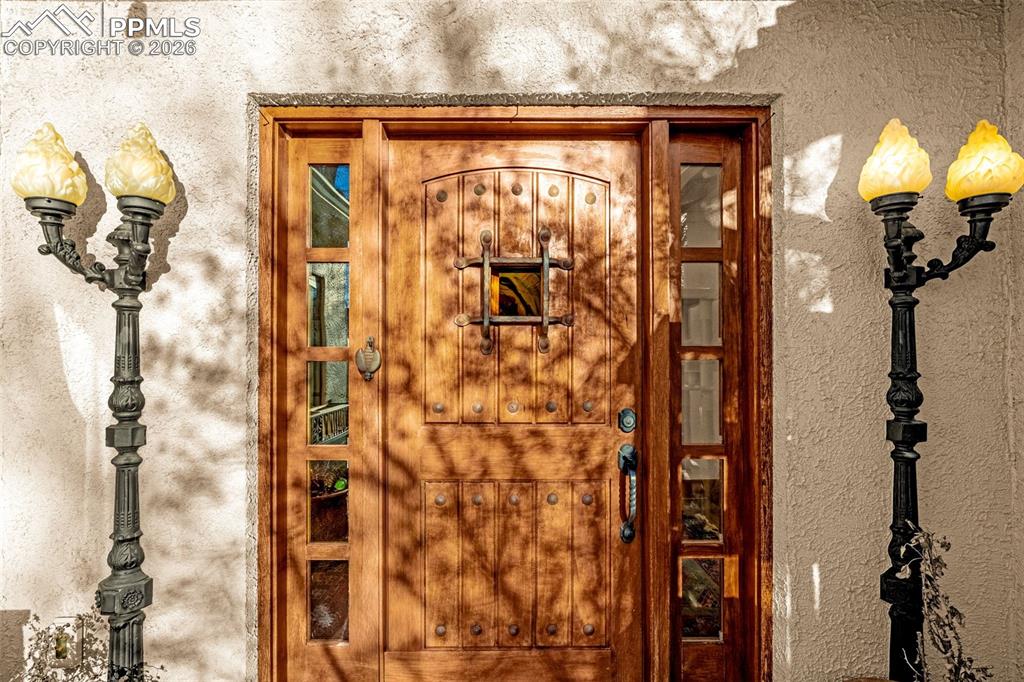 2107 N Cascade Avenue