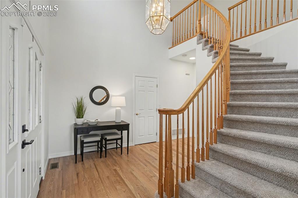 635 E Kings Deer Point