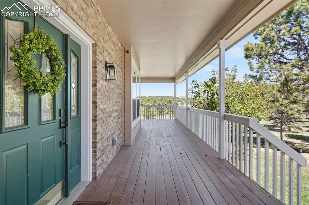 635 E Kings Deer Point