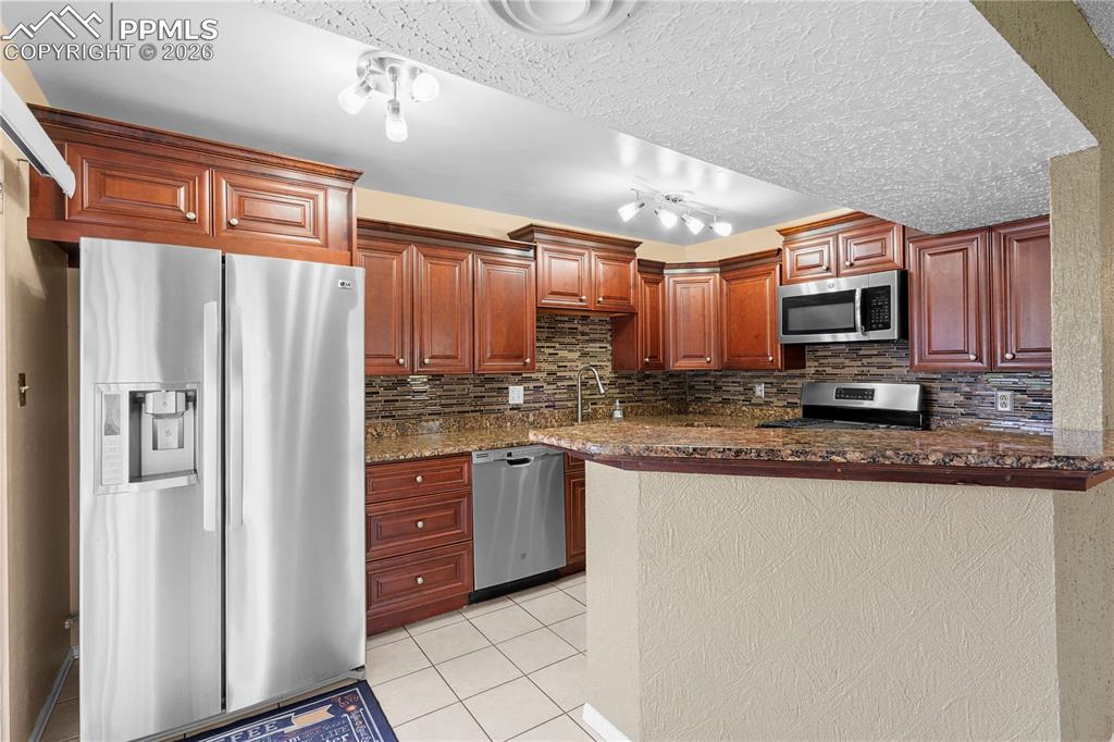 3043 E Fountain Boulevard