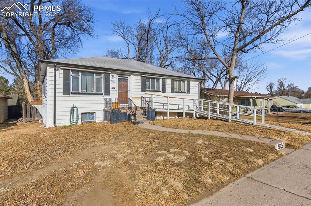 1824 W Platte Avenue