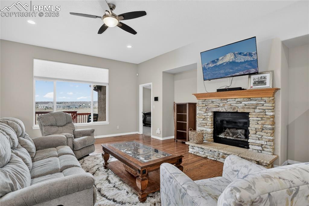 6178 Cumbre Vista Way