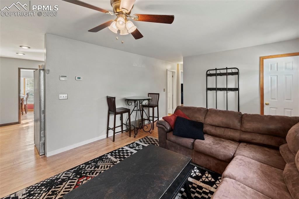 4872 S Splendid Circle