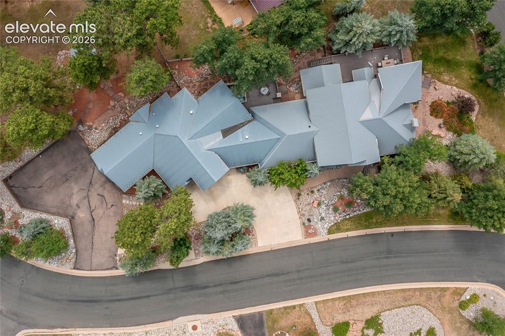 591 Skyline Drive